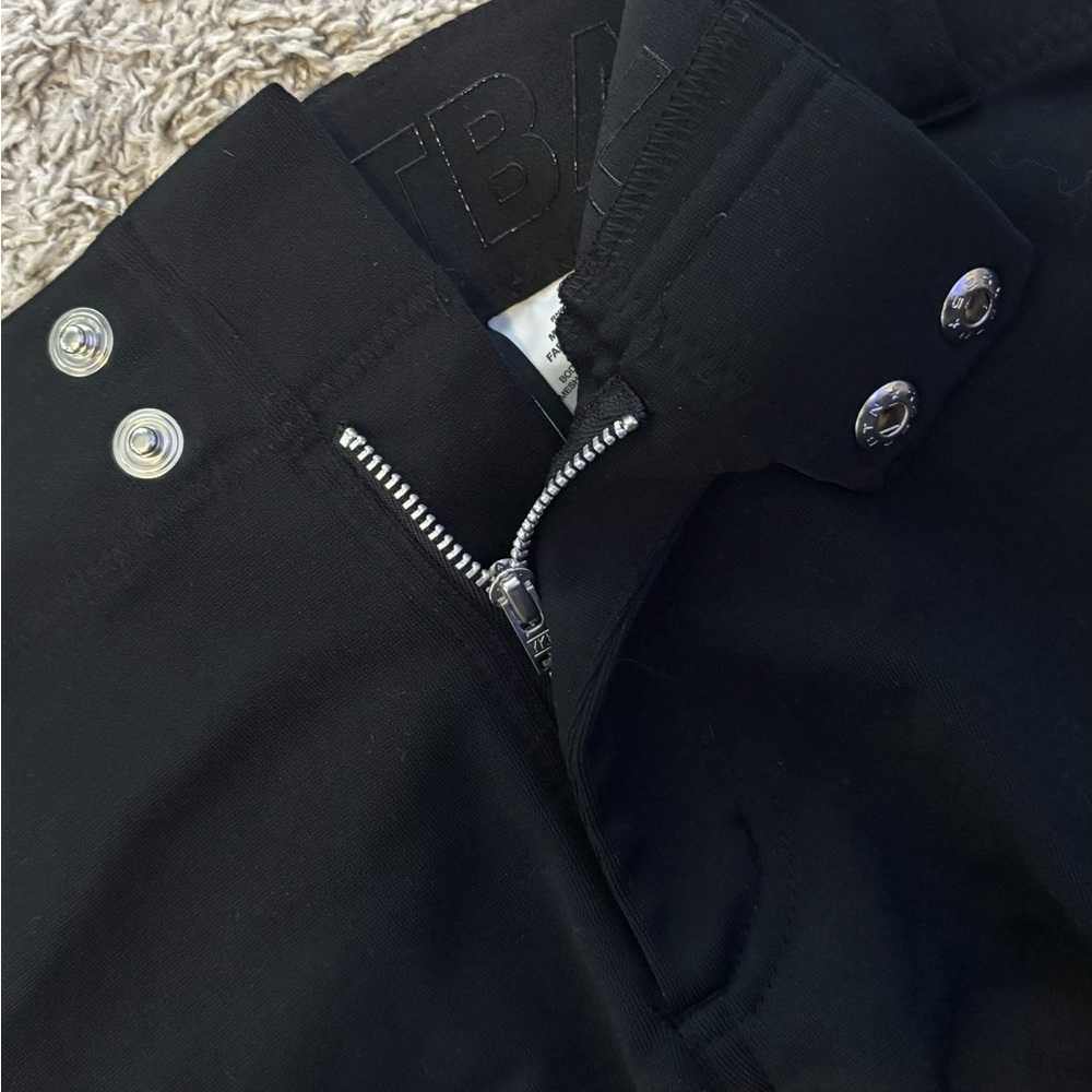 Black nike softball pants Waist
NEVER USED